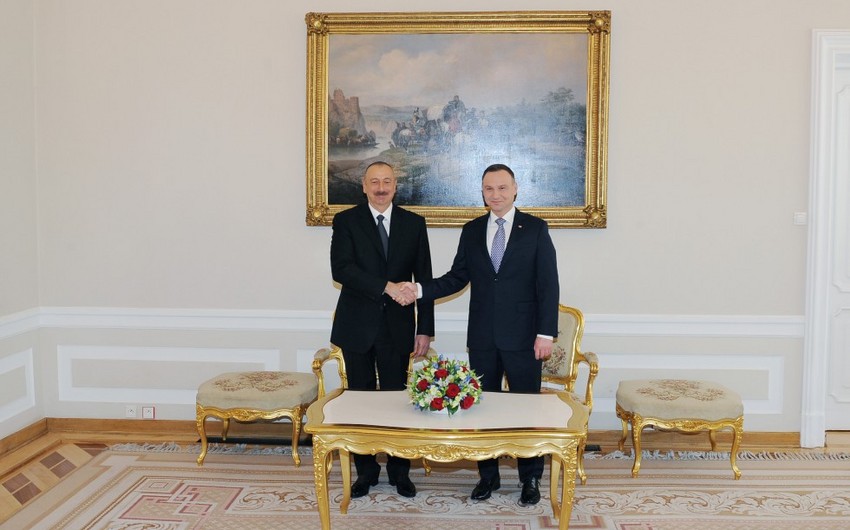 Azerbaijani and Polish presidents had one-on-one meeting