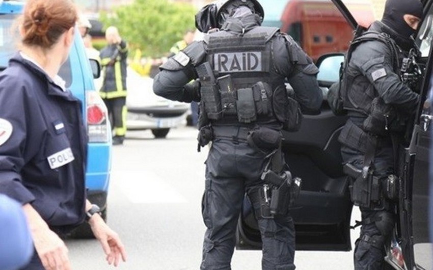 France: Justice building in Nimes sealed off