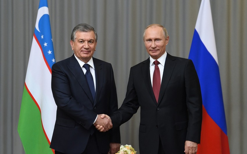 Russian, Uzbek presidents discuss cooperation over phone