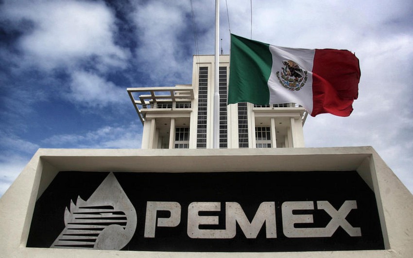 Mexico's Pemex to announce job cuts in 2016