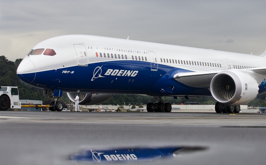 “Boeing” aviaşirkətlərə təyyarələrdəki yeni problem barədə məlumat verib