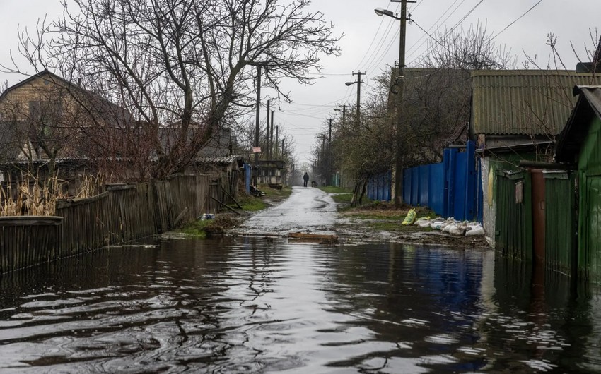 KİV: “Demidov kəndinin su altında qalması Kiyevi işğaldan xilas edib”