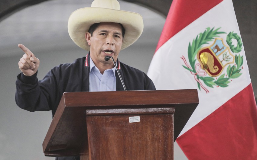 Peru Prezidenti Baş naziri istefaya göndərməkdən imtina edib