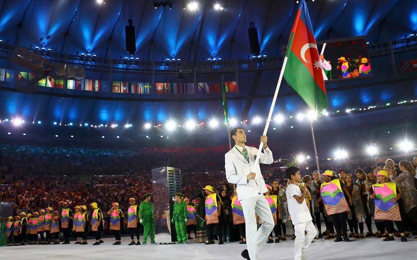 Azərbaycan yığması XXXI Yay Olimpiya Oyunlarında atletlərin paradında iştirak edib