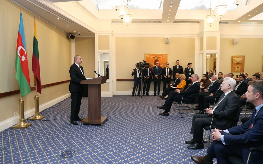 В Вильнюсе состоялся азербайджано-литовский бизнес-форум 