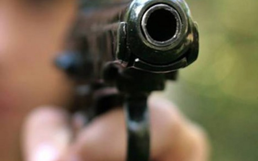 Житель Баку обстрелял жену из пистолета