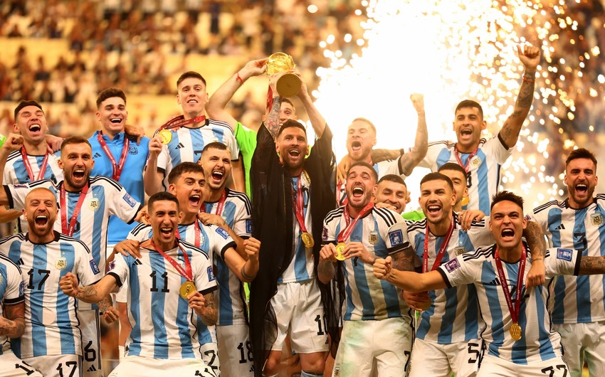 DÇ-2022: Argentina millisinin futbolçuları tarixə düşüb