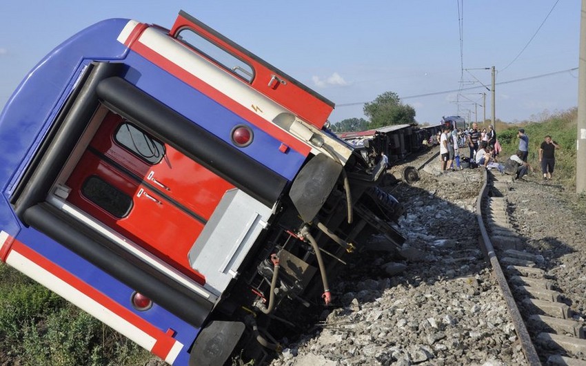 В Пакистане назвали причину катастрофы на железной дороге