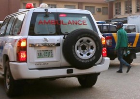 В Нигерии грузовик наехал на 17 школьников