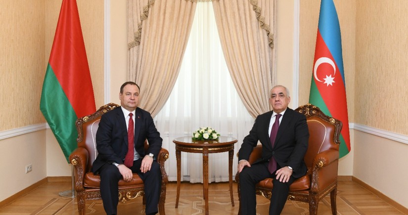 Azerbaijani, Belarusian PMs hold meeting