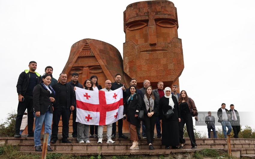 Gürcüstanlı səyyahlar Xankəndi şəhəri ilə tanış olublar