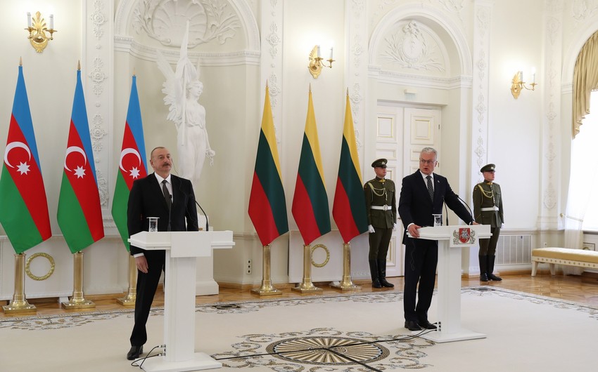 Litva Prezidenti: Azərbaycan və Ermənistan arasındakı münaqişənin diplomatik yolla həllinin tərəfdarıyıq