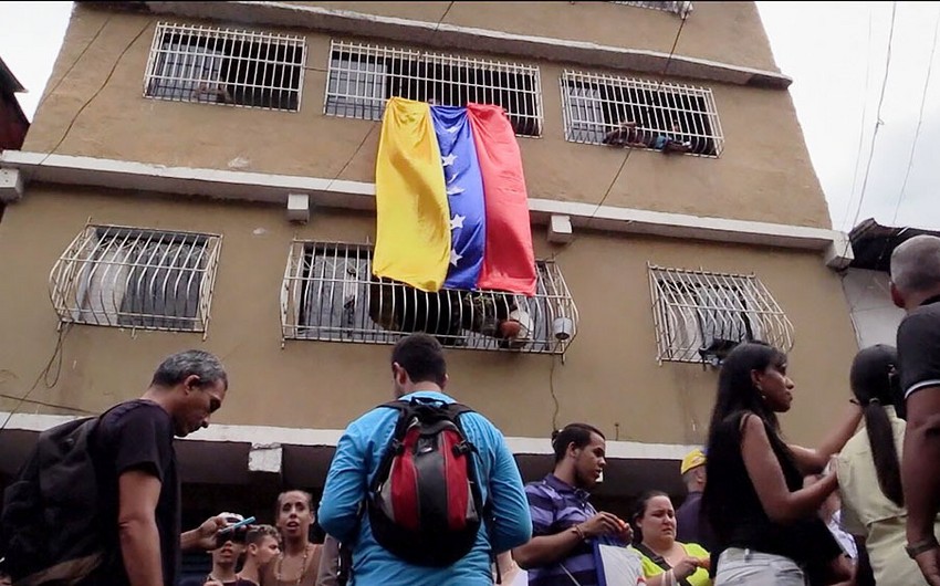 В США освободили арестованных в посольстве Венесуэлы активистов