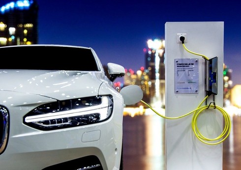Азербайджан возобновил импорт электромобилей из Турции