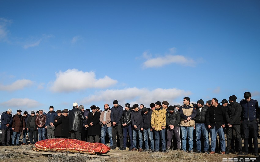 Погибший в аварии нефтяник похоронен - ФОТО