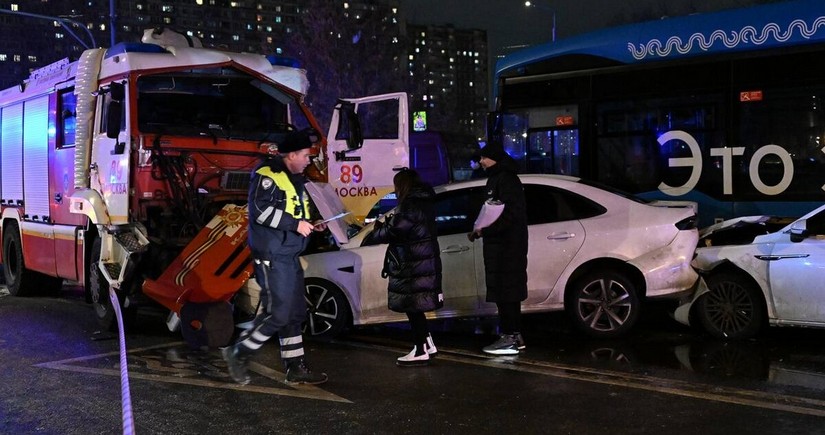 В массовом ДТП на юге-востоке Москвы пострадали 15 человек