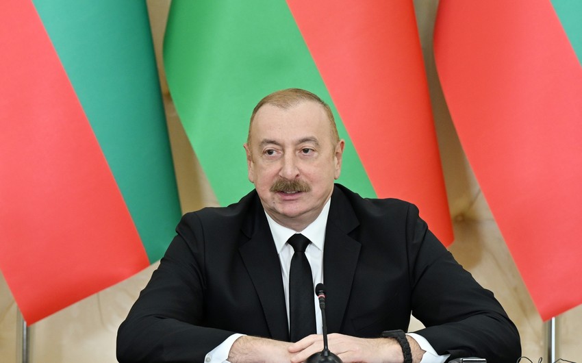 Президент: Азербайджан ведет активную работу с партнерами, в том числе с Болгарией, по кабелю зеленой энергии