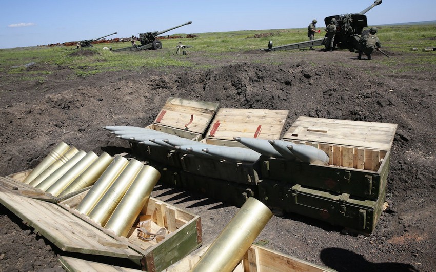 Çexiya Ukraynaya 4 min artilleriya mərmisi verəcək