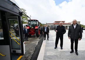 Ilham Aliyev and Aleksandr Lukashenko view bus jointly manufactured by Azerbaijan and Belarus, as well as tractors presented by Belarusian President