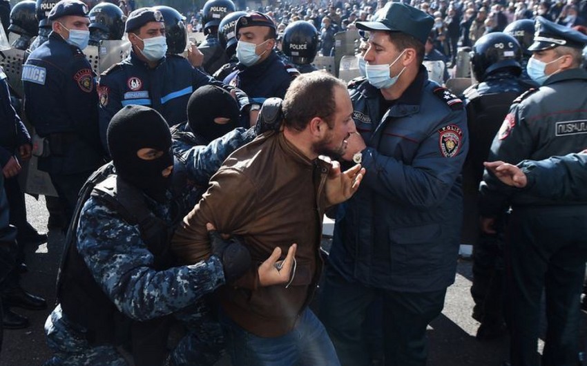 Полиция Армении задержала 277 участников акции протеста