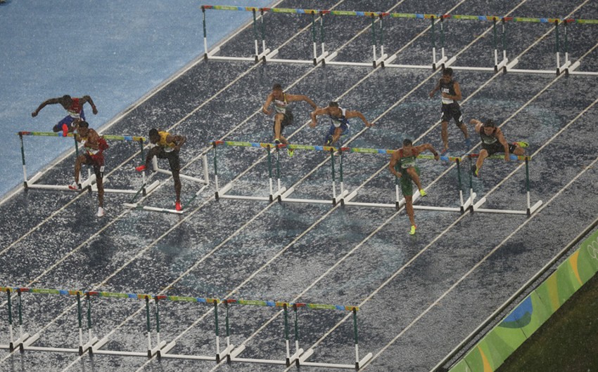 ​Rio-2016: Yüngül atletika üzrə yarışlar yağış səbəbindən dayandırılıb