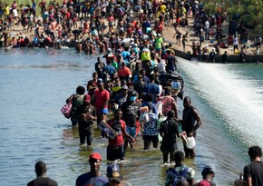 KİV: Ağ Ev miqrantlara ölkəyə müvəqqəti humanitar giriş proqramını uzatmayacaq