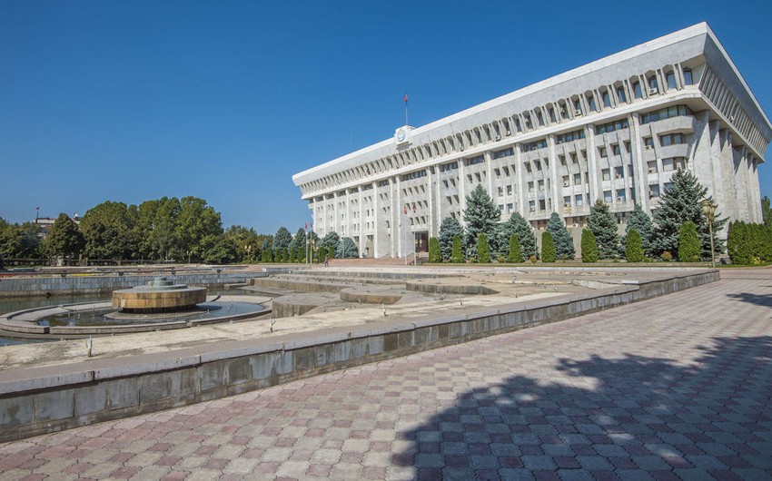 Qırğızıstan parlamentinə dörd müxalifət partiyası daxil olub