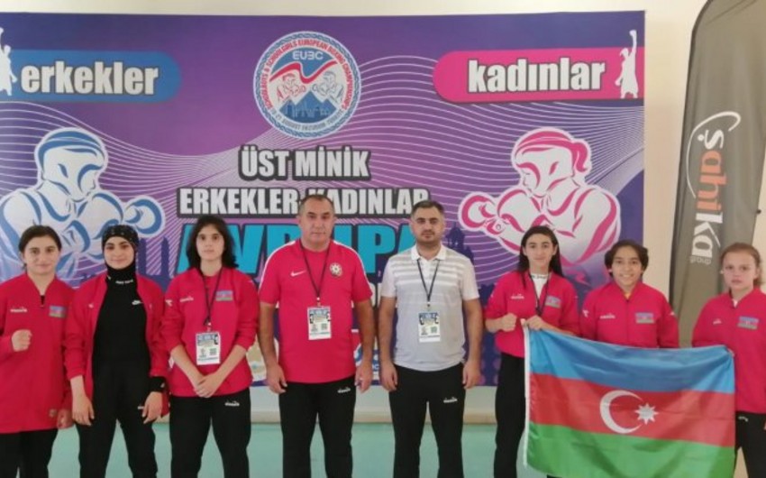 Азербайджанская боксерша вышла в полуфинал чемпионата Европы