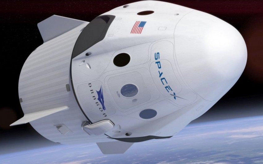 SpaceX перенесла два запуска спутников из-за непогоды