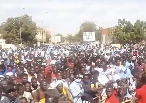 Hundreds of people protest against neocolonialism in Niger