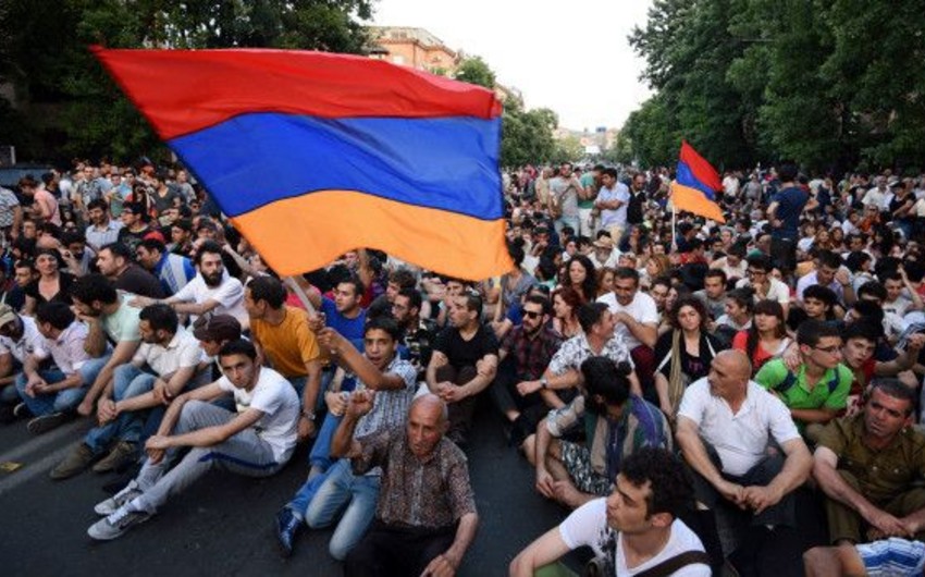 ​Ermənistanda elektrik enerjisinin tarifləri kəskin artıb