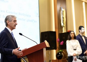 Baş nazirin müavini Əli Əhmədov Baş nazirin müavini Əli Əhmədov