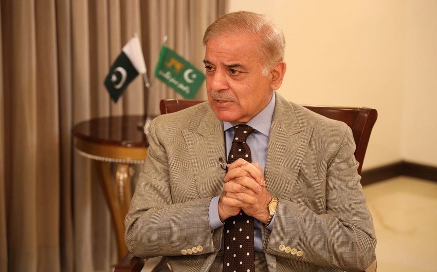 Премьер Пакистана посетил пострадавшую от землетрясения провинцию Адыяман