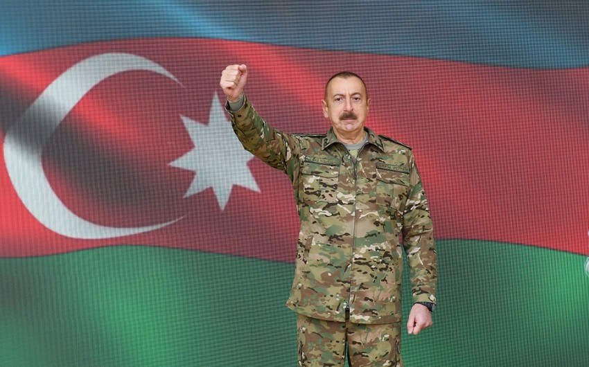 Ali Baş Komandan generalı qələbə münasibətilə təbrik etdi