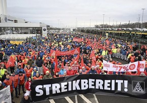 Volkswagen workers in Germany strike again amid job cut fears