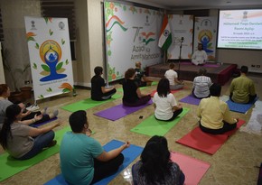 Indian embassy inaugurates regular Yoga classes in Baku