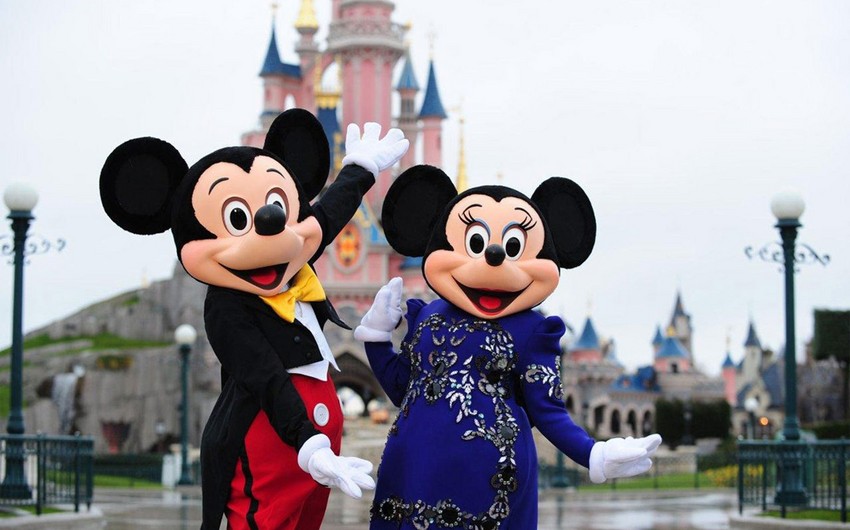 EU probes Disneyland for alleged price discrimination