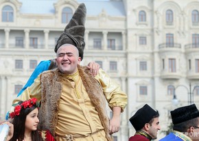 'Last Tuesday' caravan in Baku - PHOTO REPORT