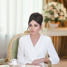 Mehriban Əliyeva