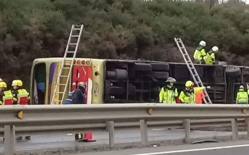 Four dead as bus overturns in Chile