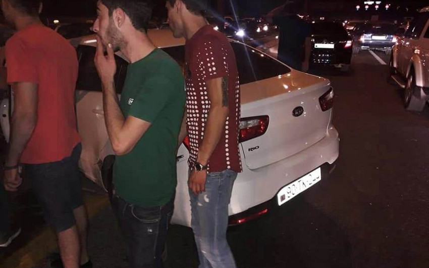 В результате ДТП в Баку пострадали два человека - ФОТО