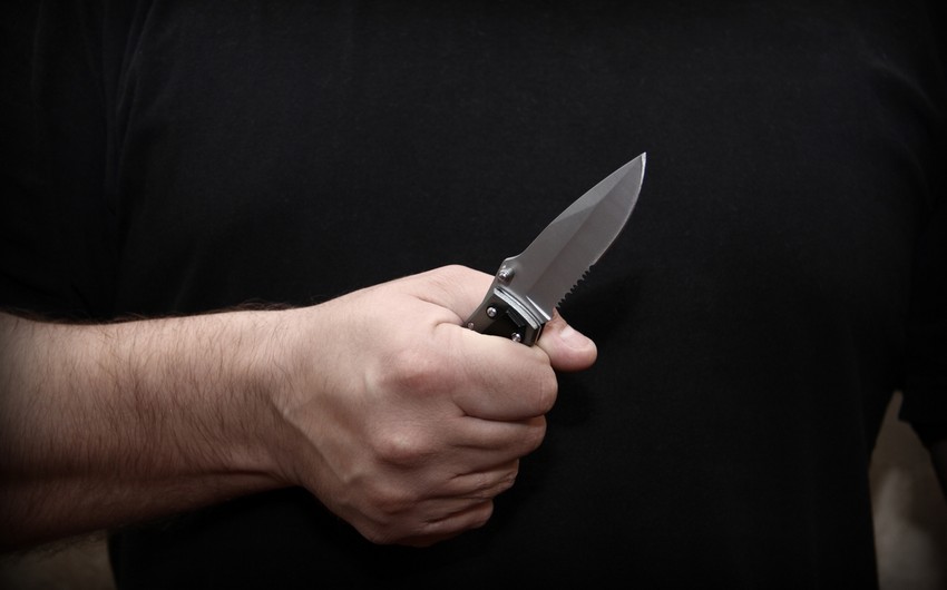 В Бинагади мужчине нанесли ножевое ранение
