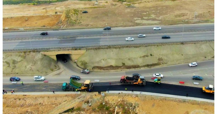 Bakıda Nazim Hikmət küçəsindən dairəvi yola çıxışda genişləndirmə işləri yekunlaşır