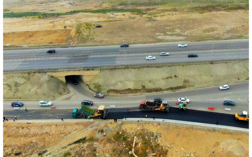 Bakıda Nazim Hikmət küçəsindən dairəvi yola çıxışda genişləndirmə işləri yekunlaşır