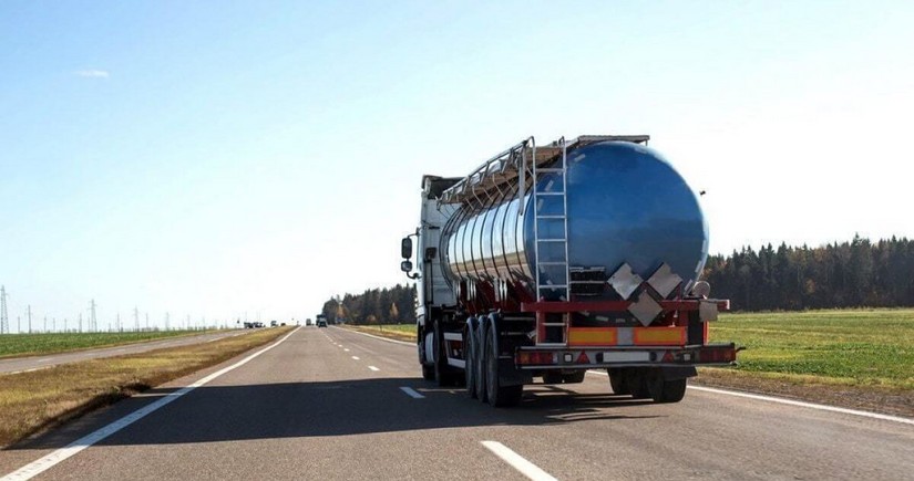 Qazaxıstanda neft məhsullarının avtomobillə daşınması yenidən qadağan edilib