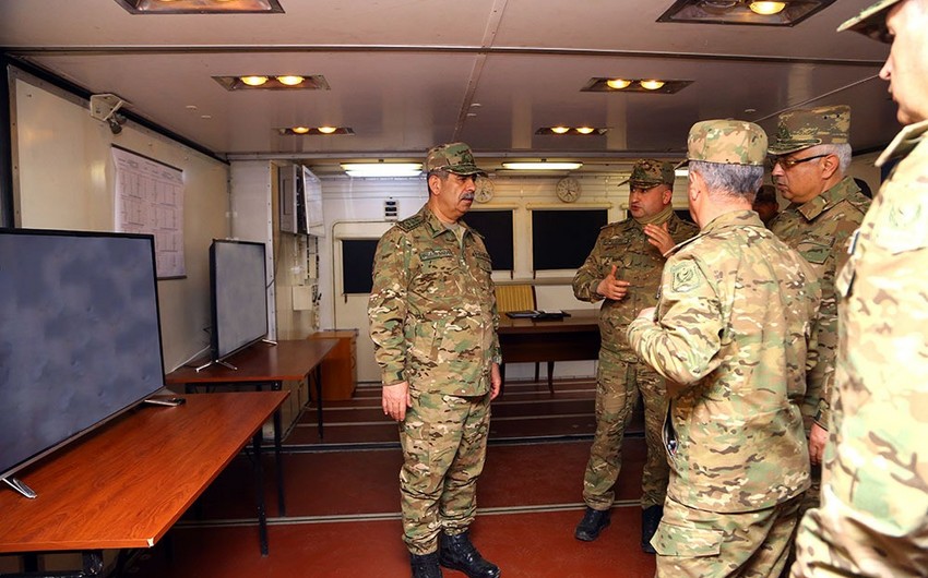 Министр обороны посетил созданный на территории командный пункт управления учений