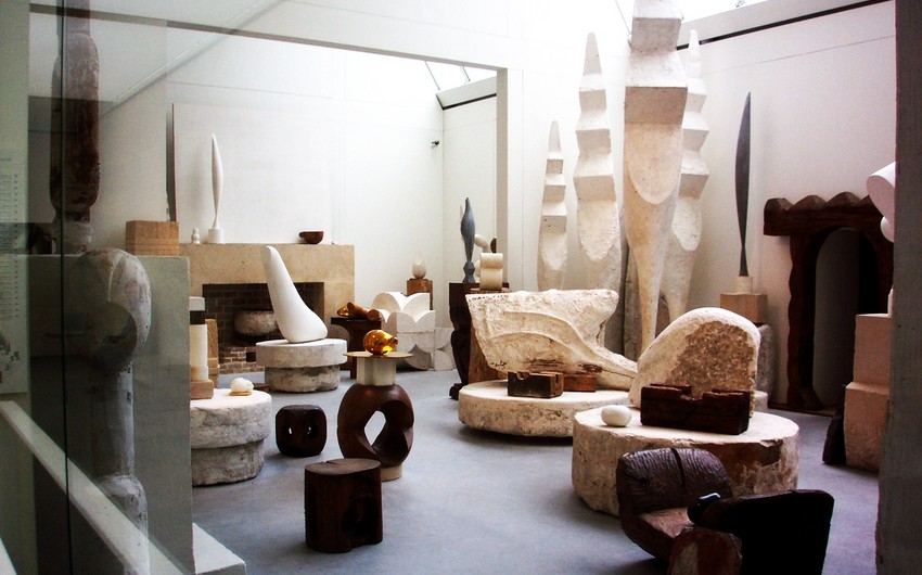 В Баку состоится выставка известного румынского скульптора