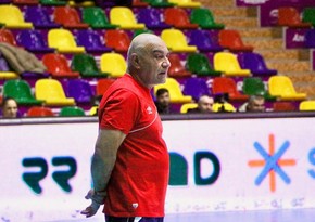UNEC-in baş məşqçisi: 15-16 yaşlı voleybolçular təcrübəlilərlə mübarizədə tam çatdıra bilmirlər