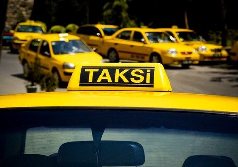 В Азербайджане водители такси смогут воспользоваться пакетом услуг ОМС