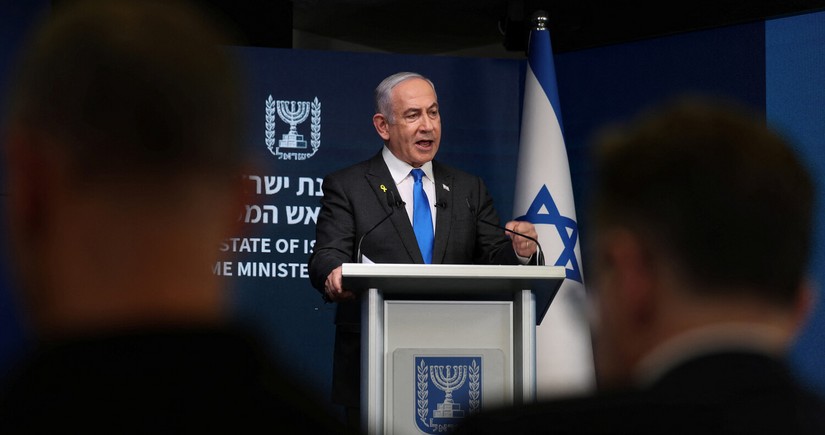 Netanyahu Makronu cahillikdə ittiham edib